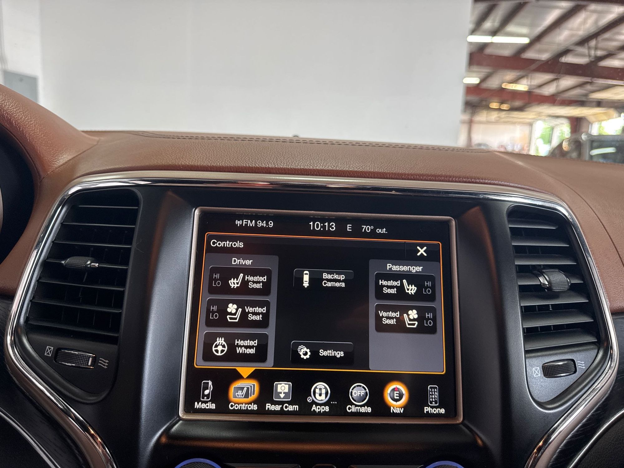 2017 Jeep Grand Cherokee Summit photo 17