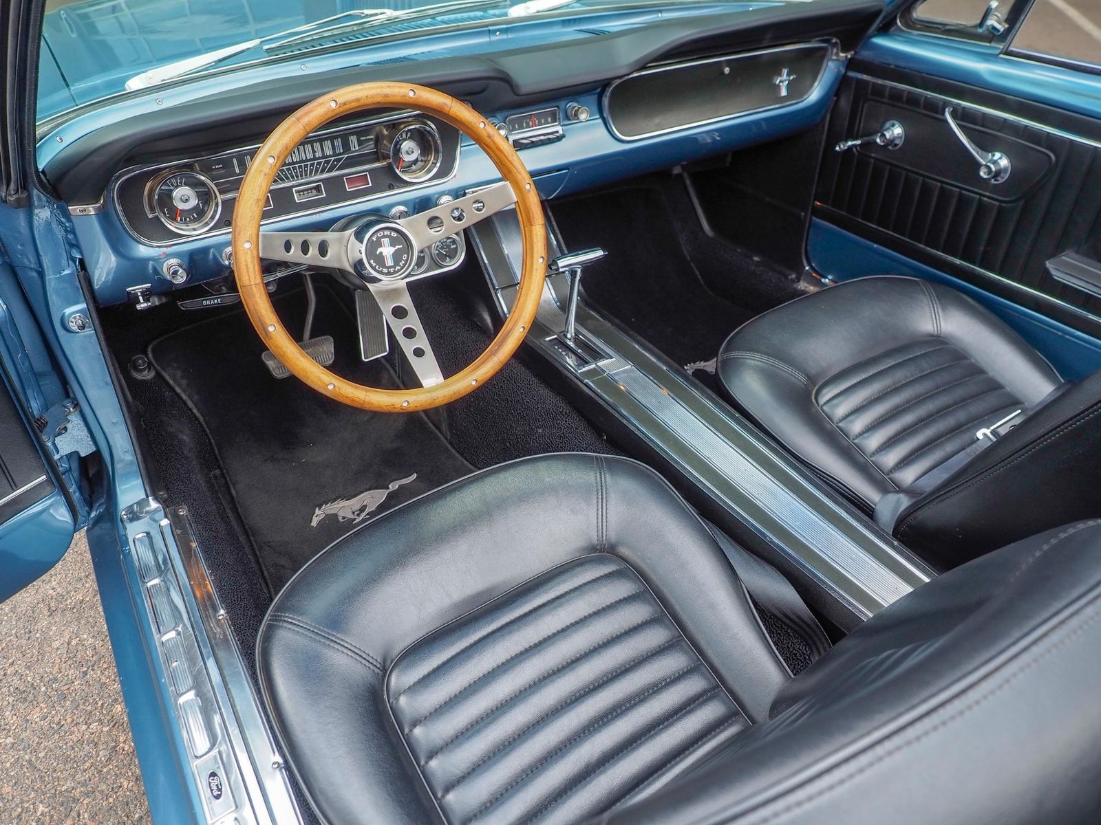 1965 Ford Mustang 47