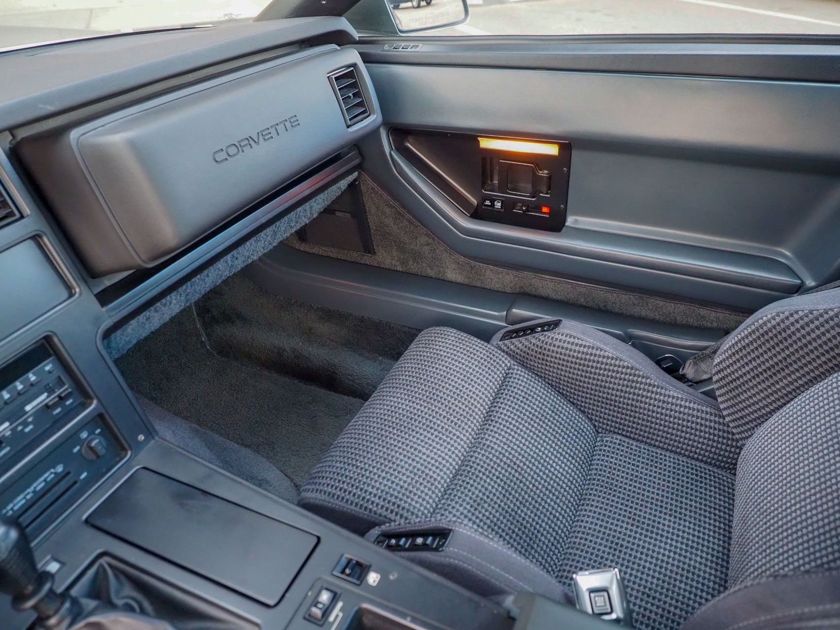 1985 Chevrolet Corvette 54