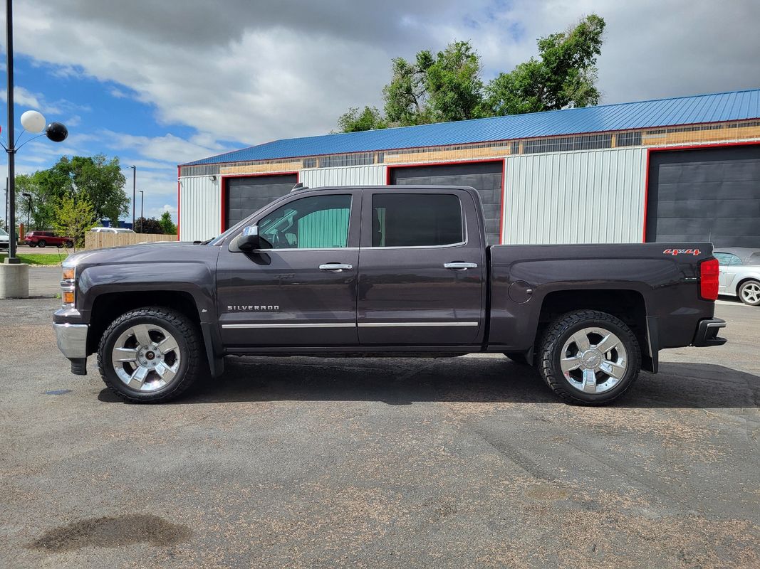 View vehicle photo 6
