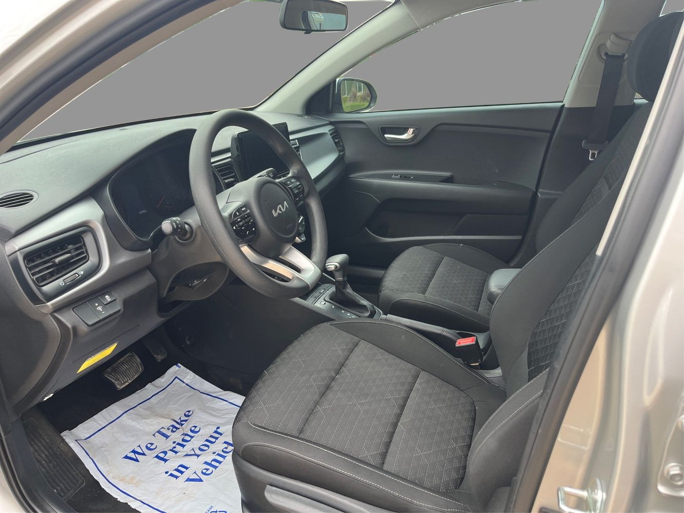 2023 Kia Rio S photo 9