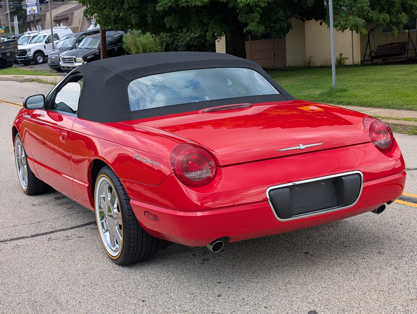 2002 Ford Thunderbird 10