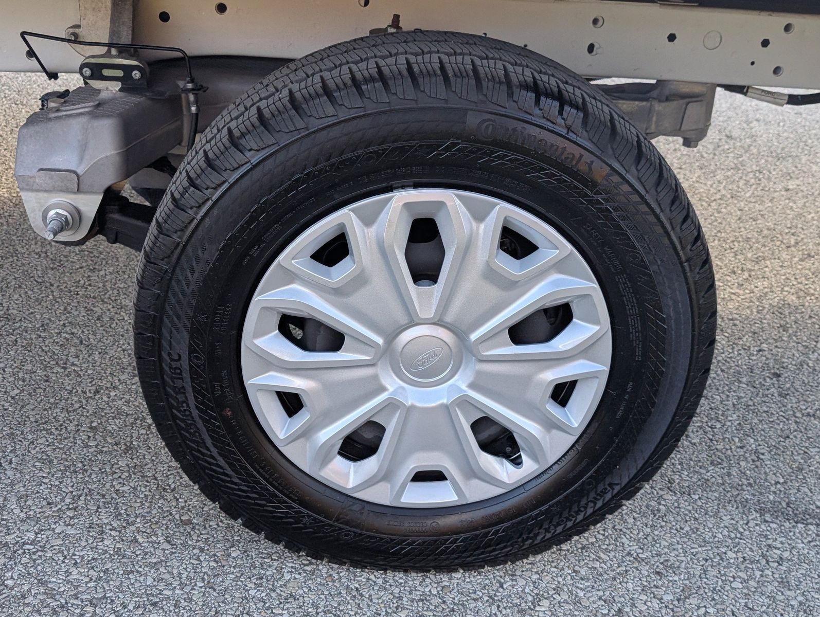 2023 Ford E-Transit-350 45