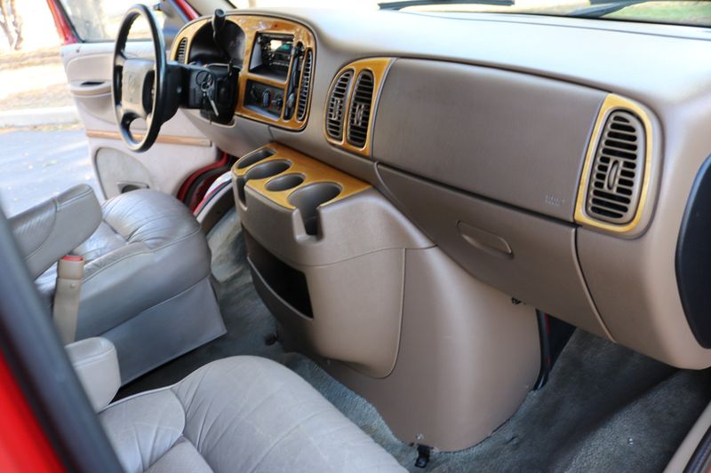 2000 Dodge Ram 1500 Interior