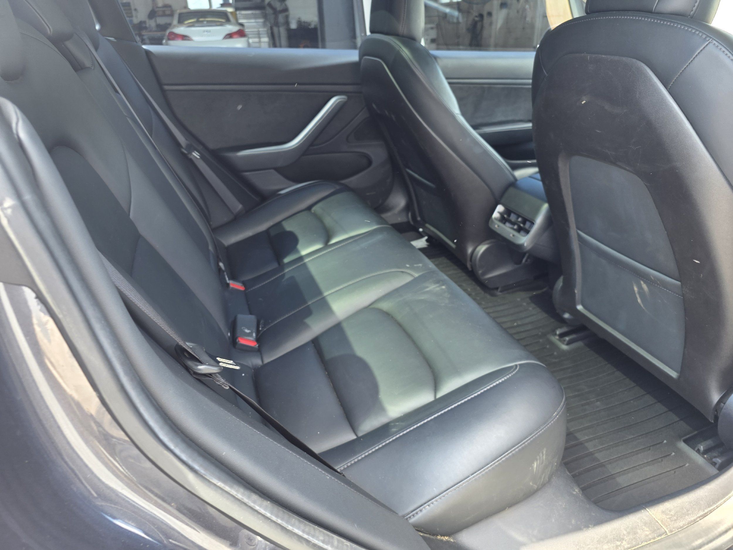 2019 Tesla Model 3 Long Range photo 10