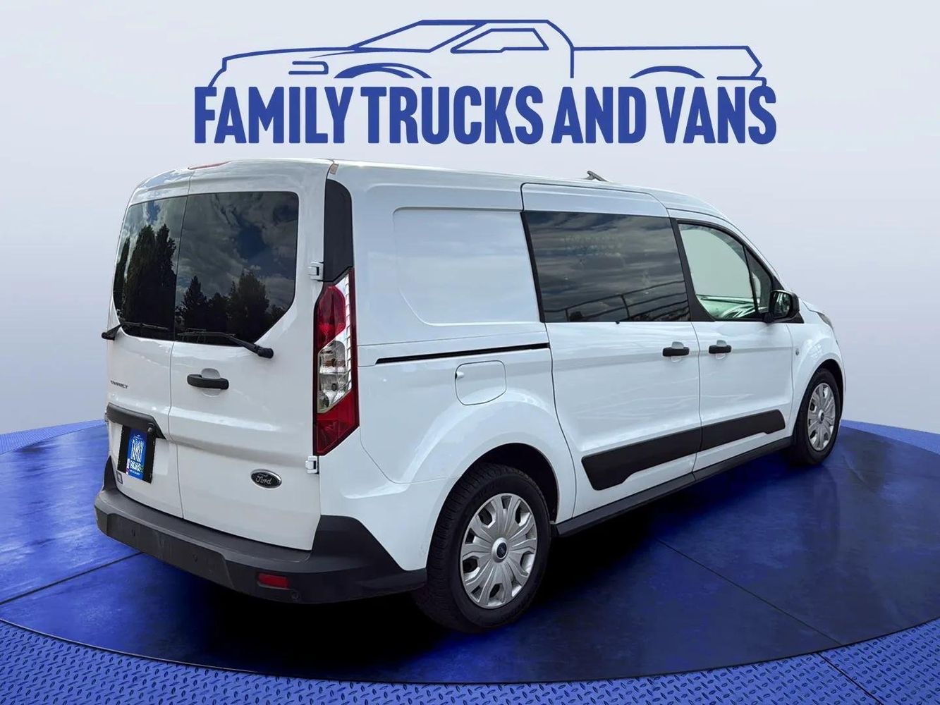 2020 Ford Transit Connect XLT photo 5