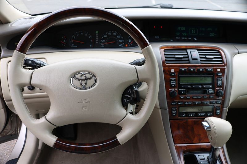 2003 Toyota Avalon XLS | Victory Motors of Colorado