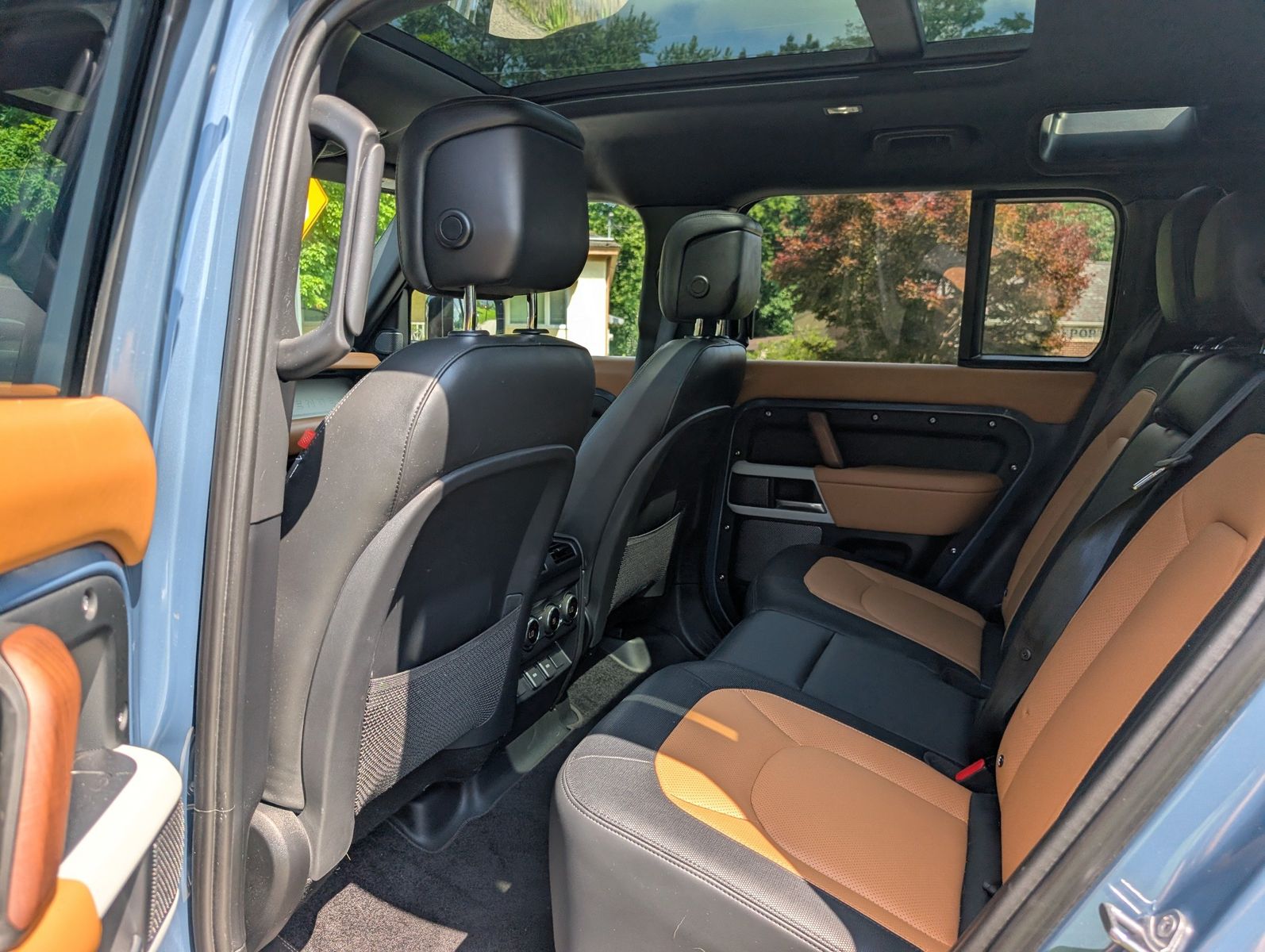 2024 Land Rover Defender 62