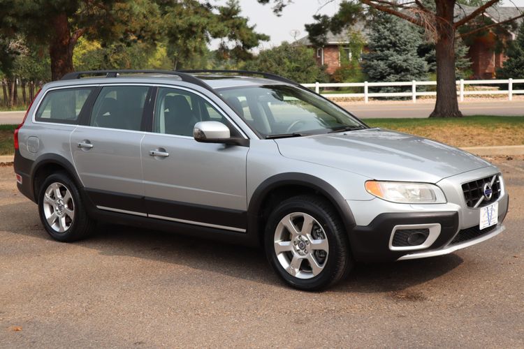 Volvo xc70 2010