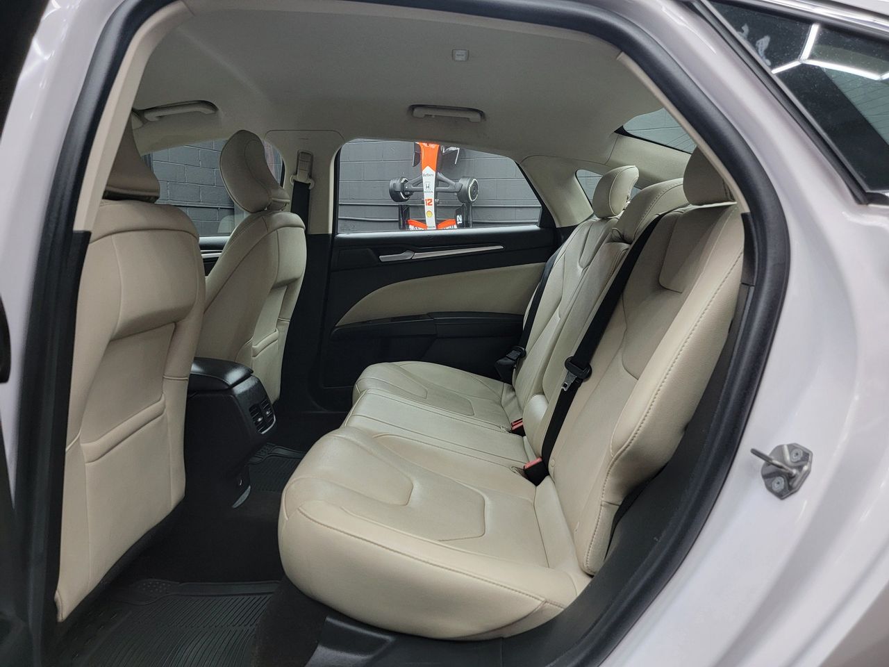 2018 Ford Fusion Titanium - Photo 18