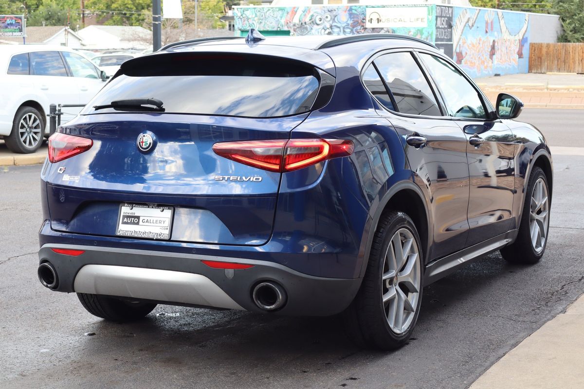 2018 Alfa Romeo Stelvio Sport