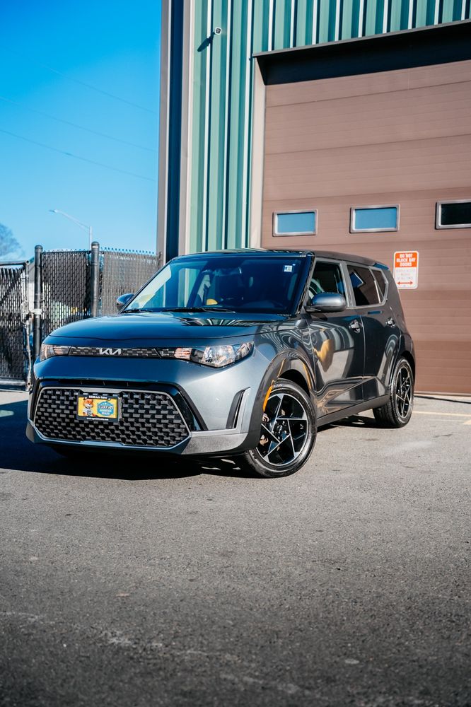 2023 Kia Soul EX's photo