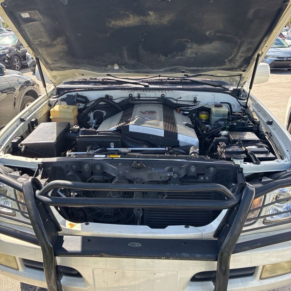 2000 Lexus LX 470 29