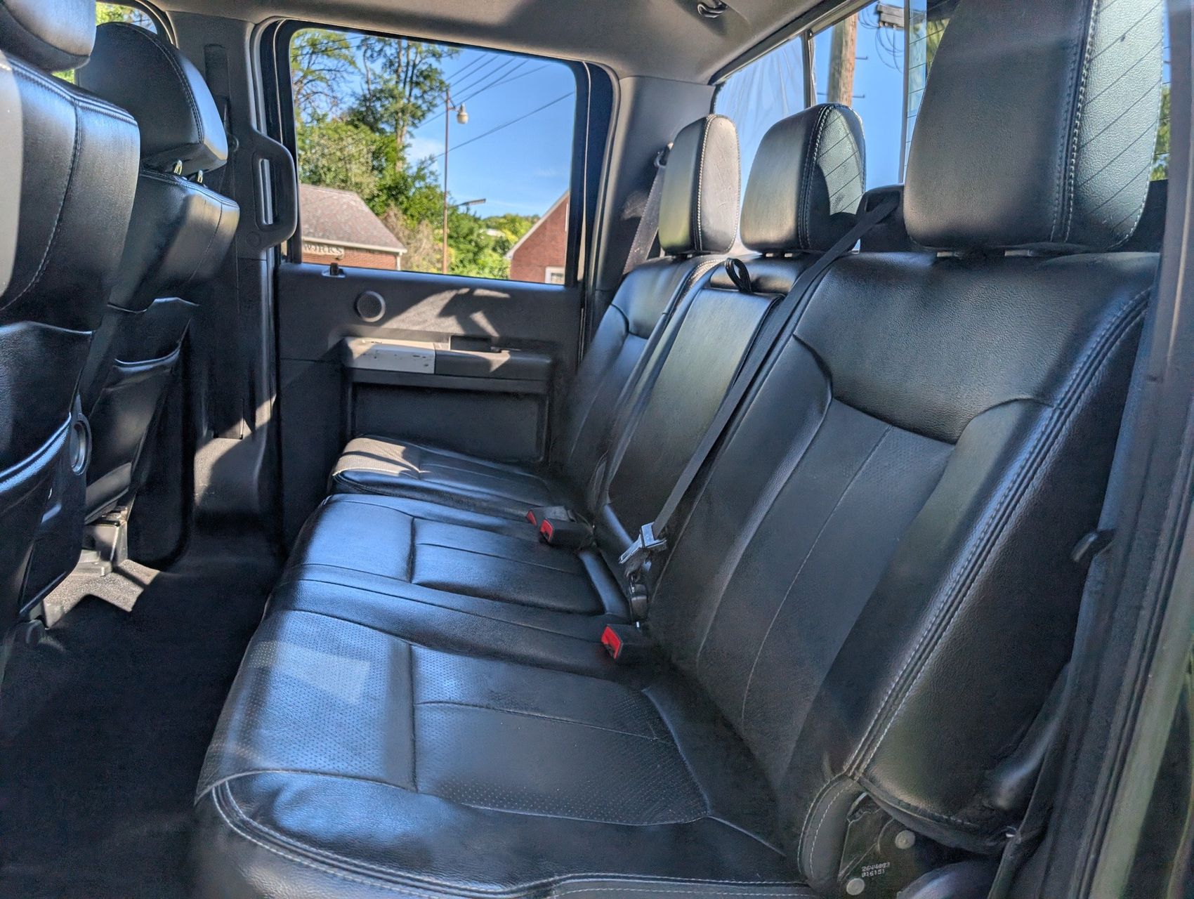2015 Ford F-350 79