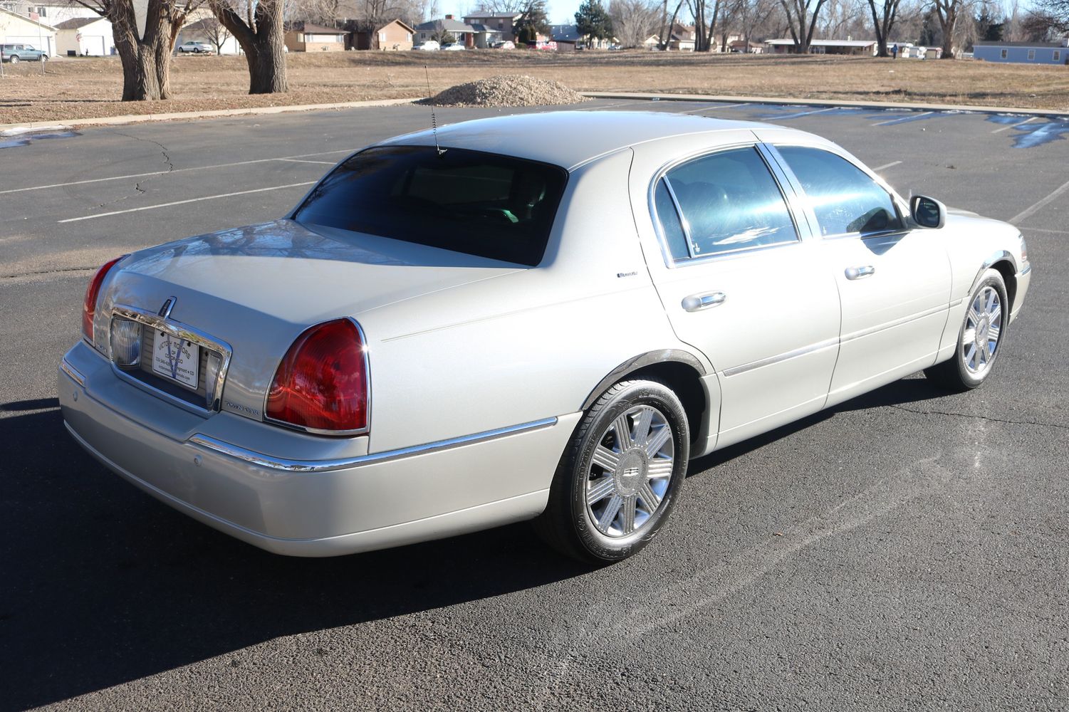 2004 Lincoln Town Car Ultimate Victory Motors of Colorado