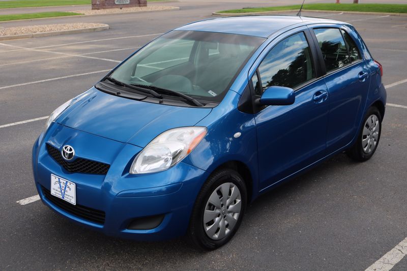 2010 Toyota Yaris Photos