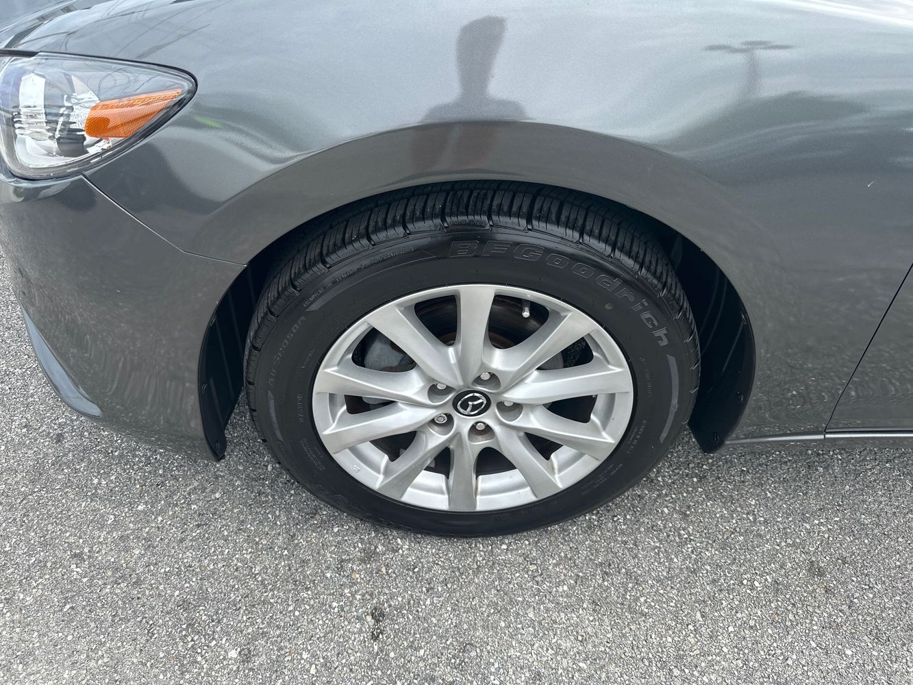 2017 Mazda Mazda6 Sport photo 2