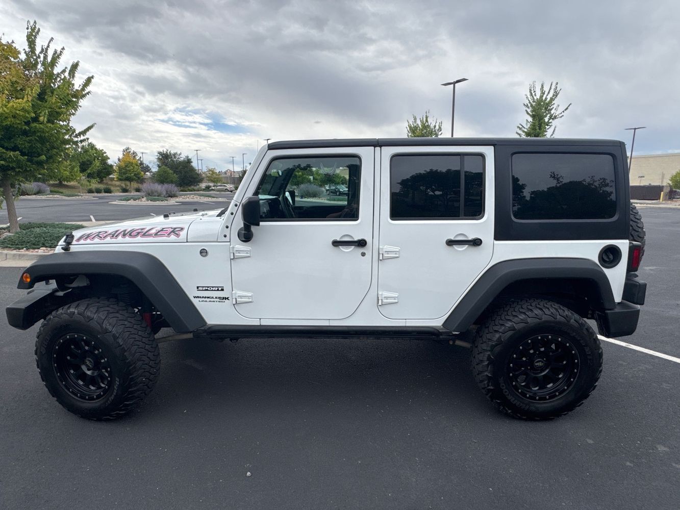 2018 Jeep Wrangler Unlimited Sport S photo 7