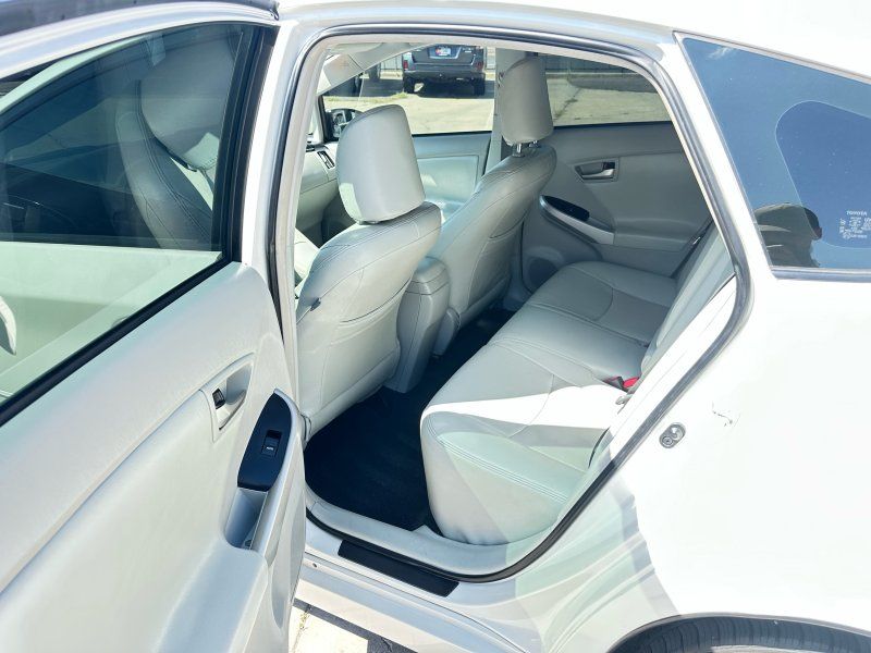 2015 Toyota Prius Two - null exterior view 8