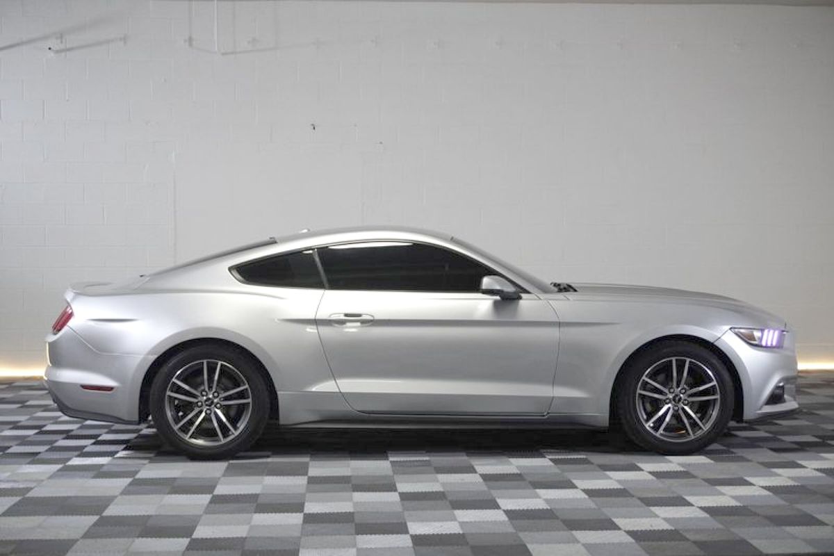 2017 Ford Mustang EcoBoost
