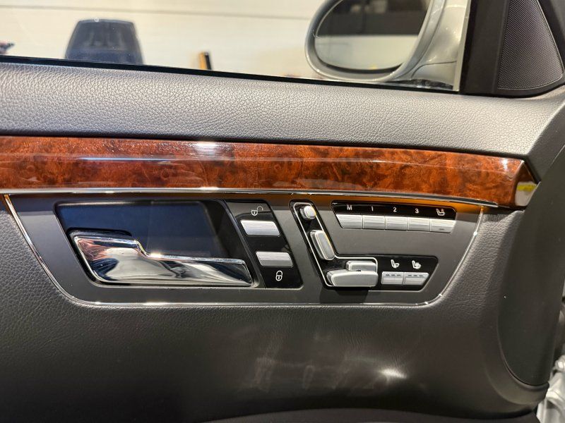2009 Mercedes-Benz S 63 AMG, photo 25