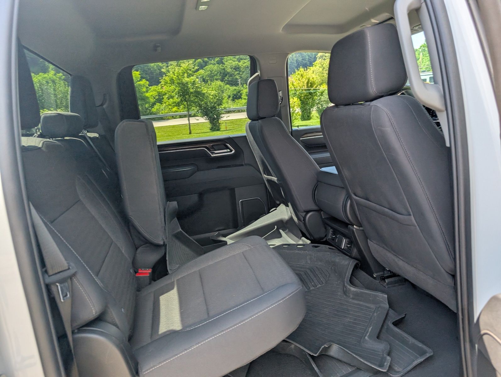 2025 Chevrolet Silverado 2500HD 23