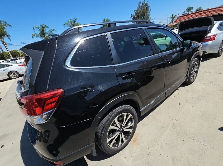 2020 Subaru Forester Limited photo 3