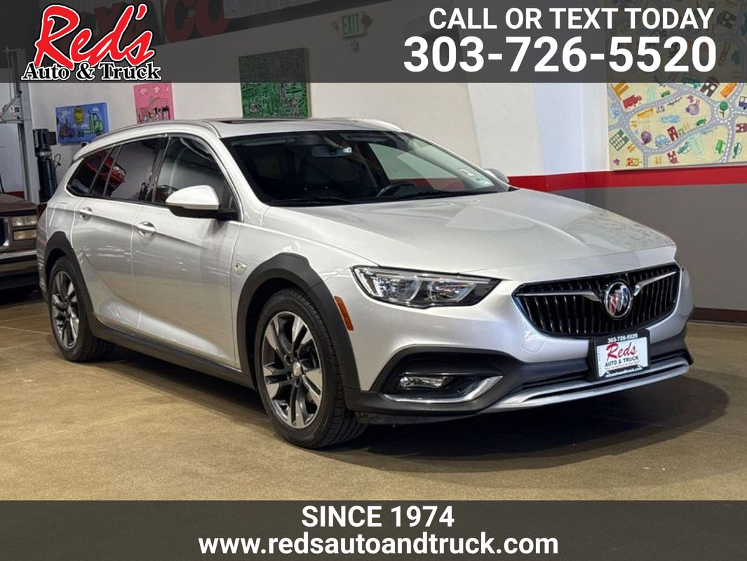 Silver 2018 Buick Regal TourX Essence AWD Wagon All-Wheel Drive 8-Speed Automatic