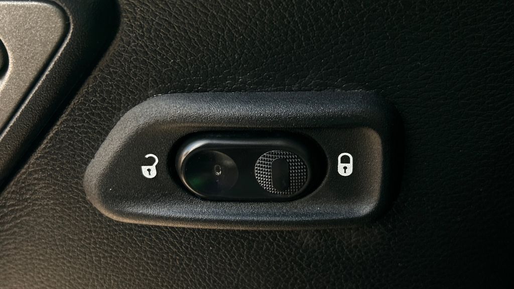 2017 Jeep Wrangler Unlimited Sport S - Photo 32