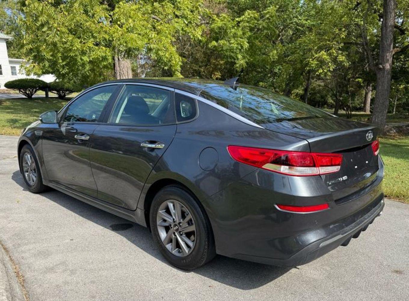2020 Kia Optima LX photo 8