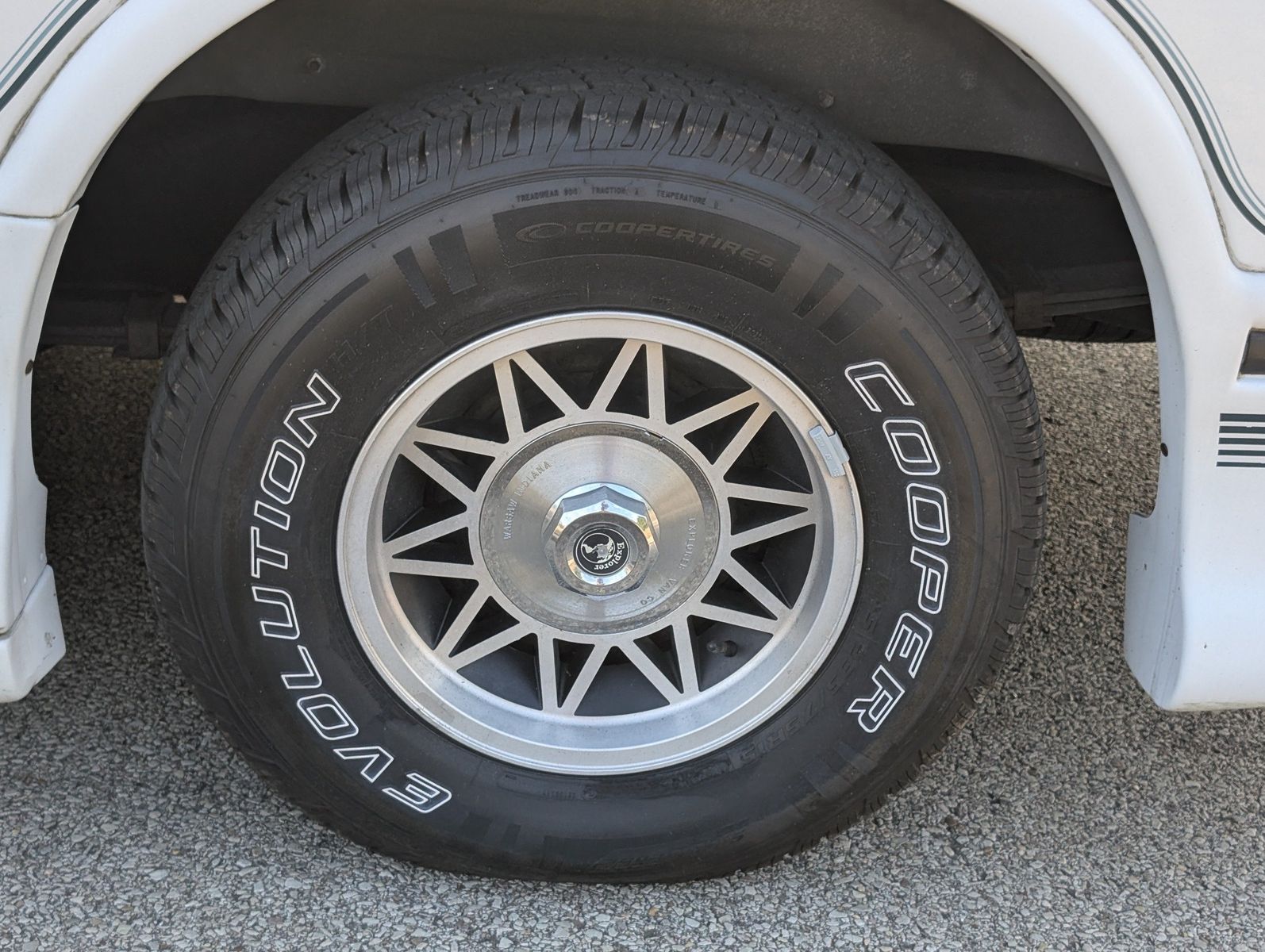 1997 Chevrolet Express G1500 38