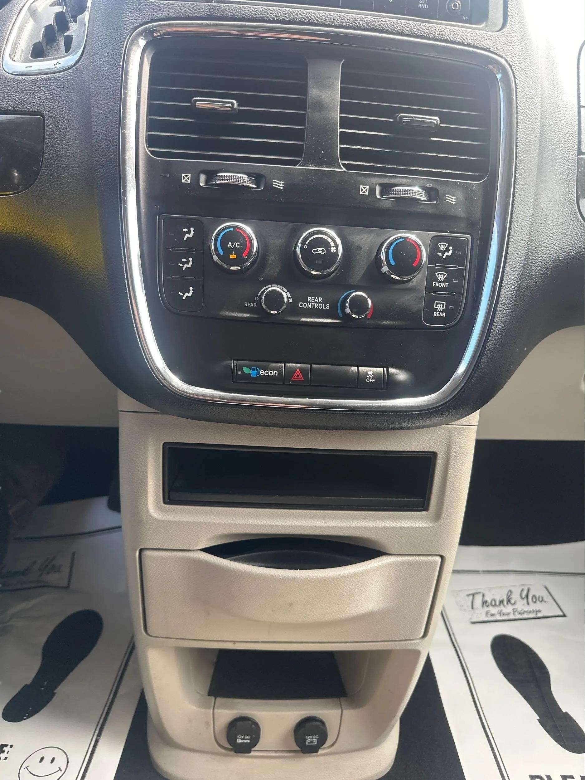 2013 Dodge Grand Caravan SE - Photo 23