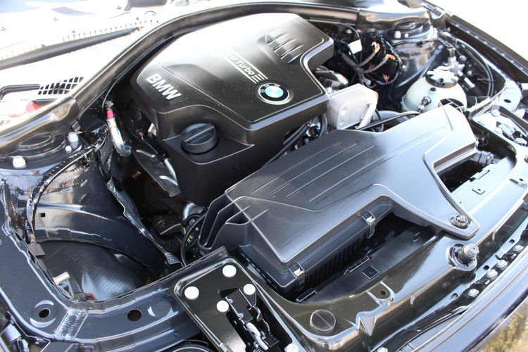 2013 BMW 320i xDrive | Victory Motors of Colorado