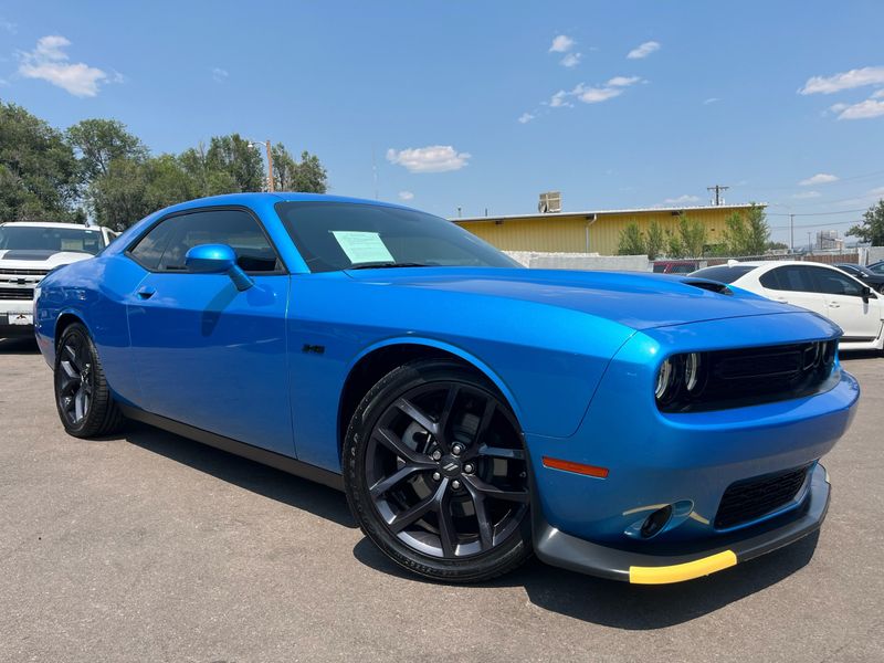 2023 Dodge Challenger R/T Hemi Automatic!! Hemi Automatic!!