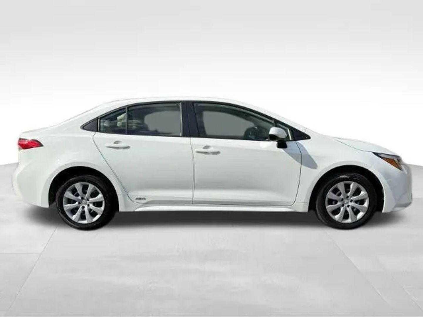 2023 Toyota Corolla LE - Photo 7