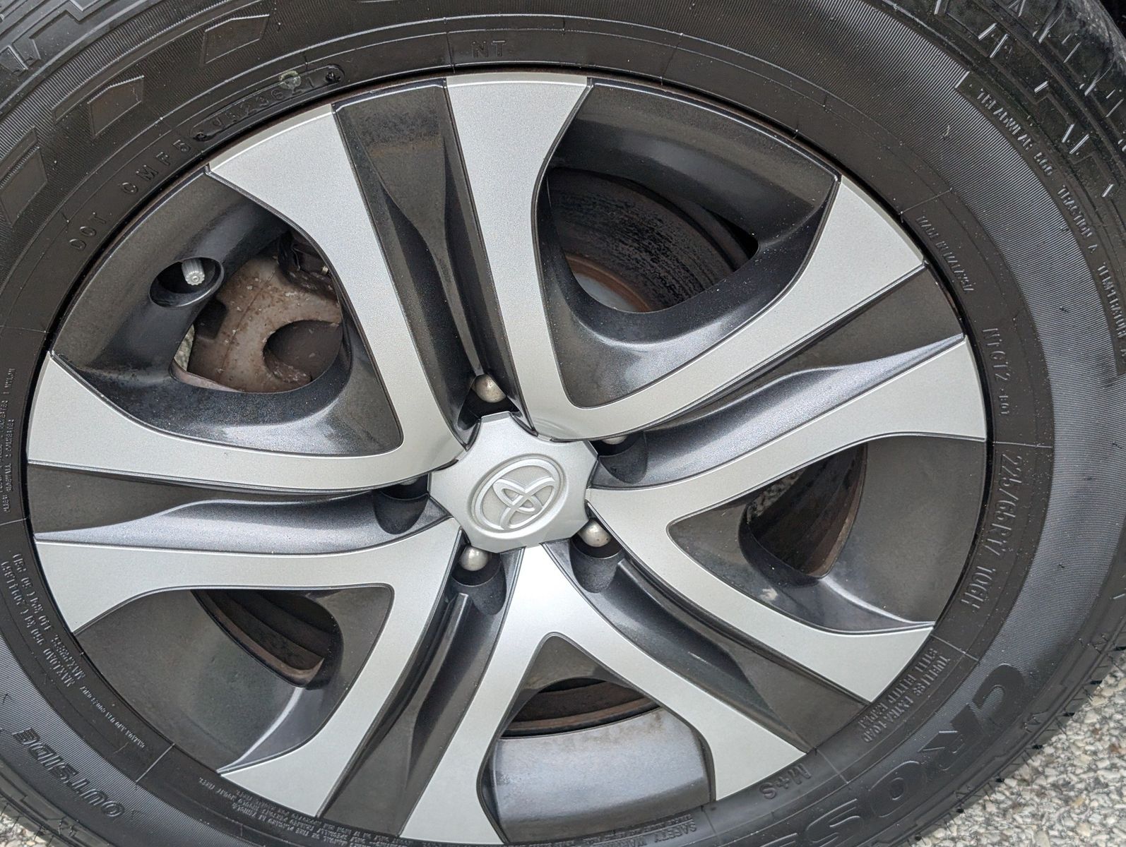 2017 Toyota RAV4 21