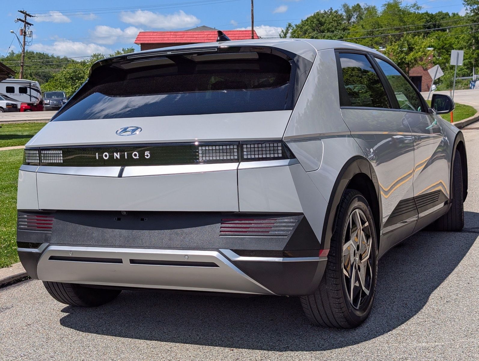 2023 Hyundai IONIQ 5 12