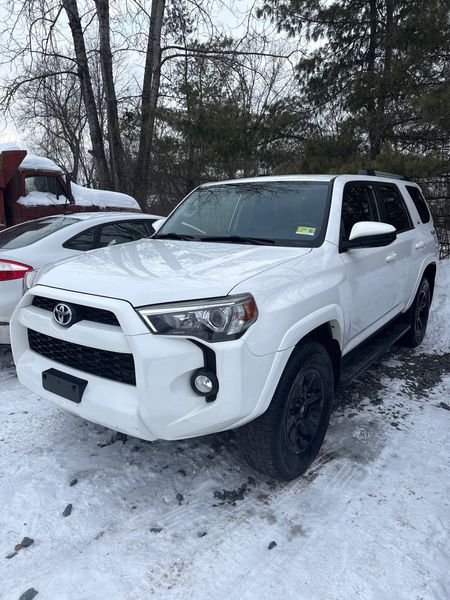 2019 Toyota 4Runner SR5 4WD