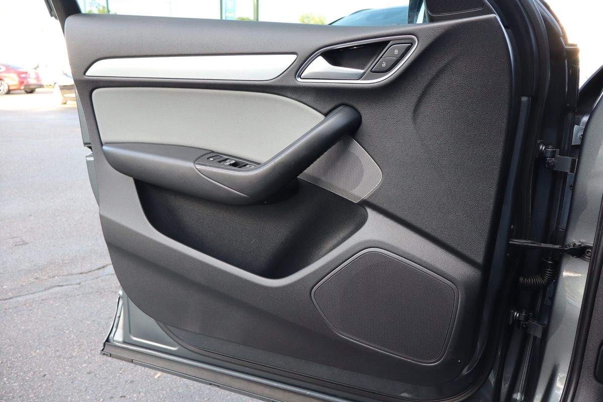 2016 Audi Q3 2.0T Premium Plus