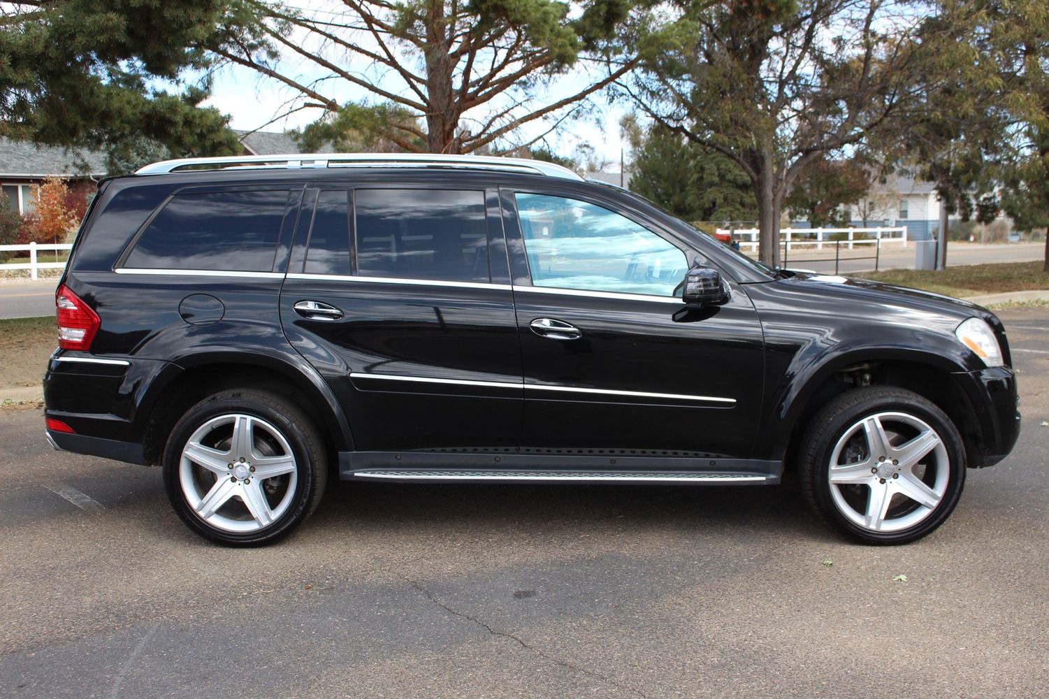 2011 Mercedes-Benz GL 550 | Victory Motors of Colorado