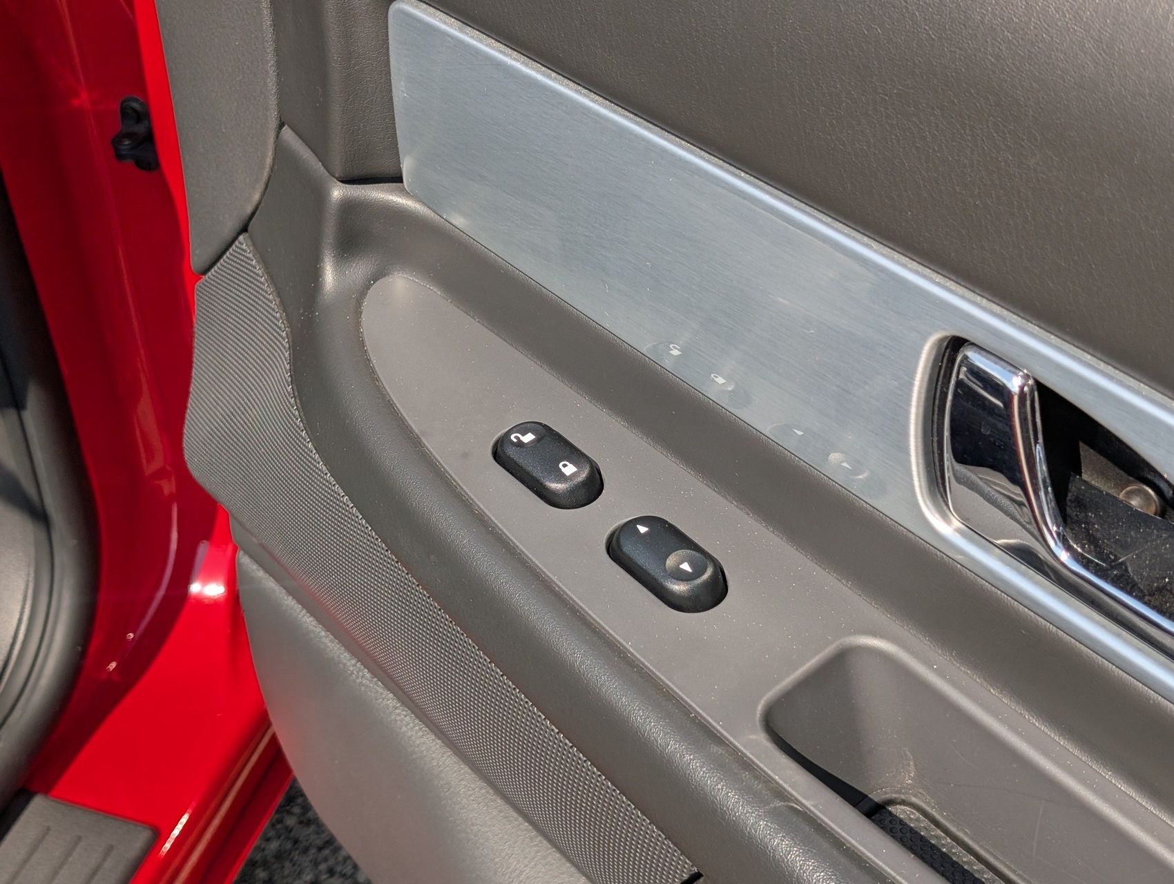 2002 Ford Thunderbird 85