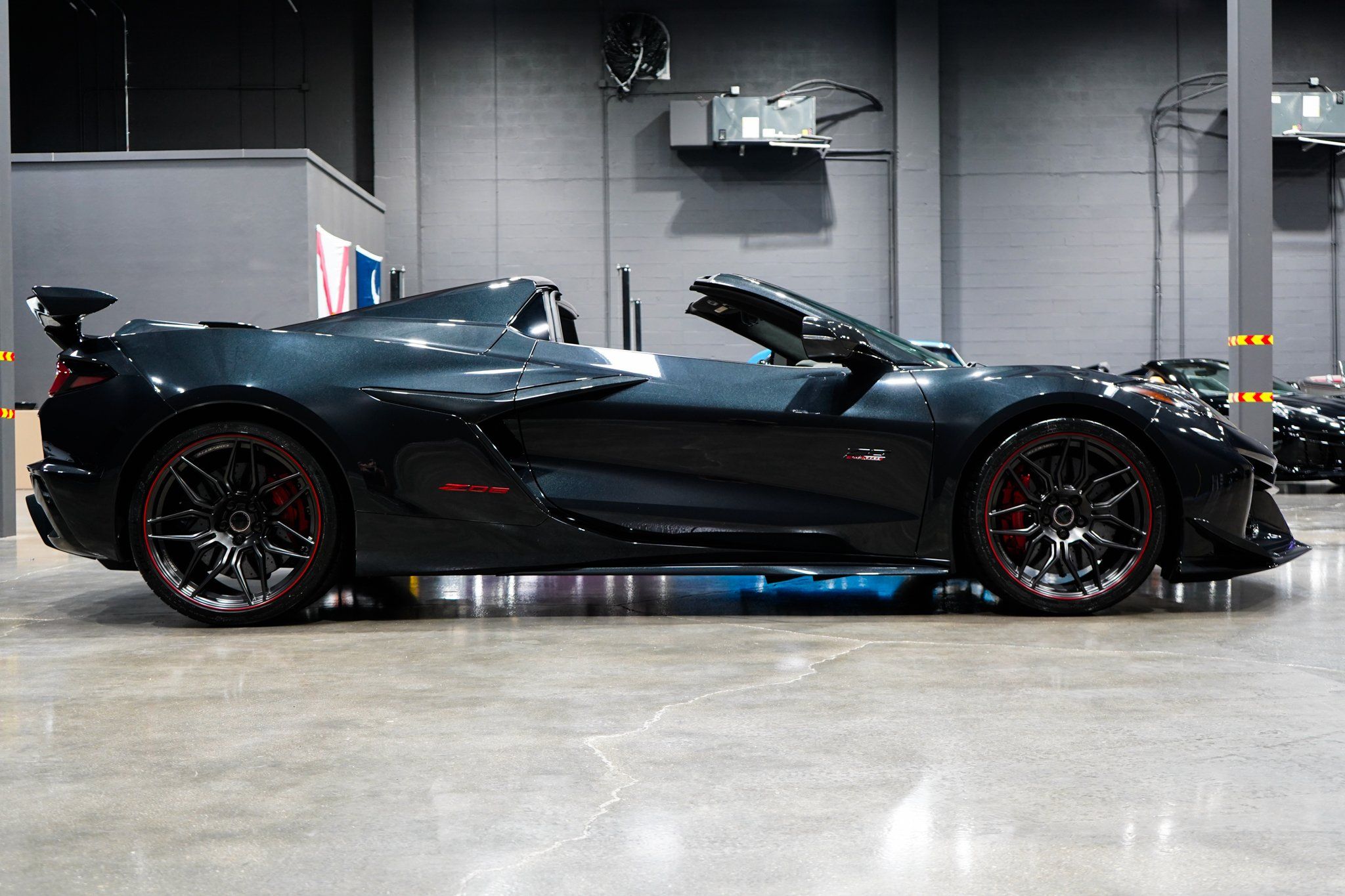 2023 Chevrolet Corvette Z06 3LZ Convertible photo 6