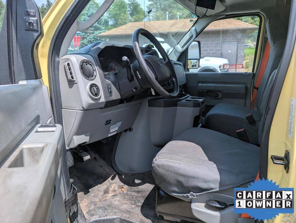 2019 Ford E-Series Chassis 34