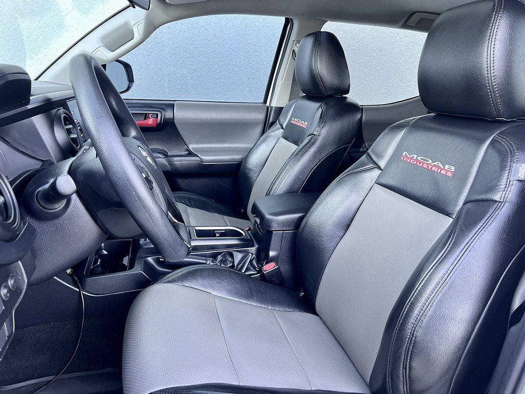 2021 Toyota Tacoma V6 4x4 TRD Off-Road photo 8