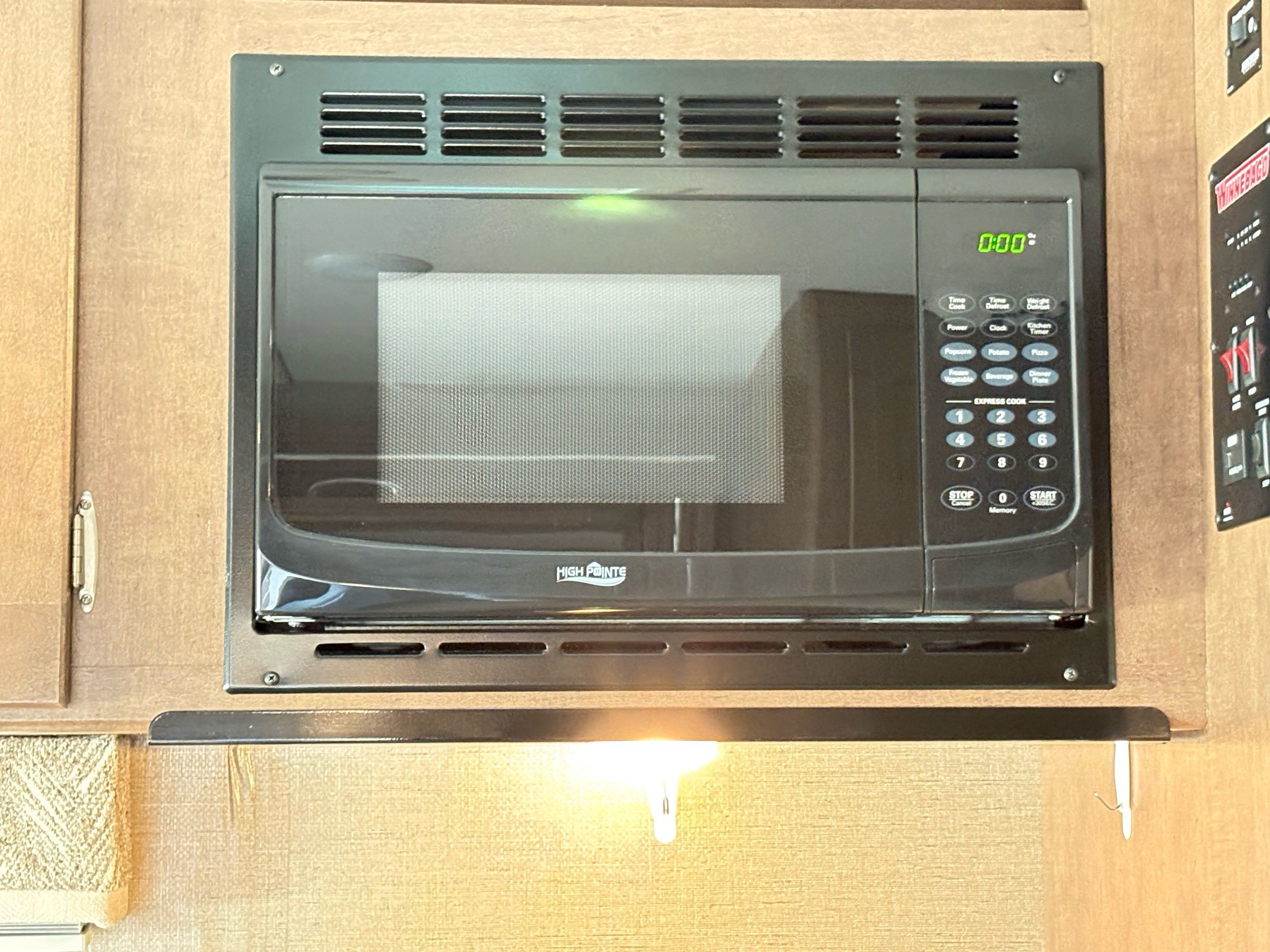 2018 Ford E-Series Cutaway Base - Photo 22