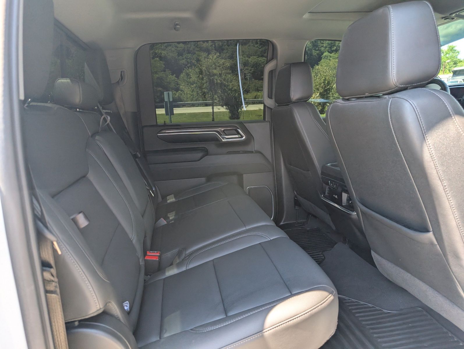 2024 Chevrolet Silverado 2500HD 33