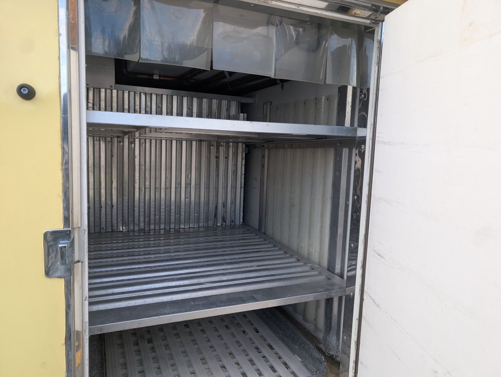 2019 Ford E-Series Chassis 74