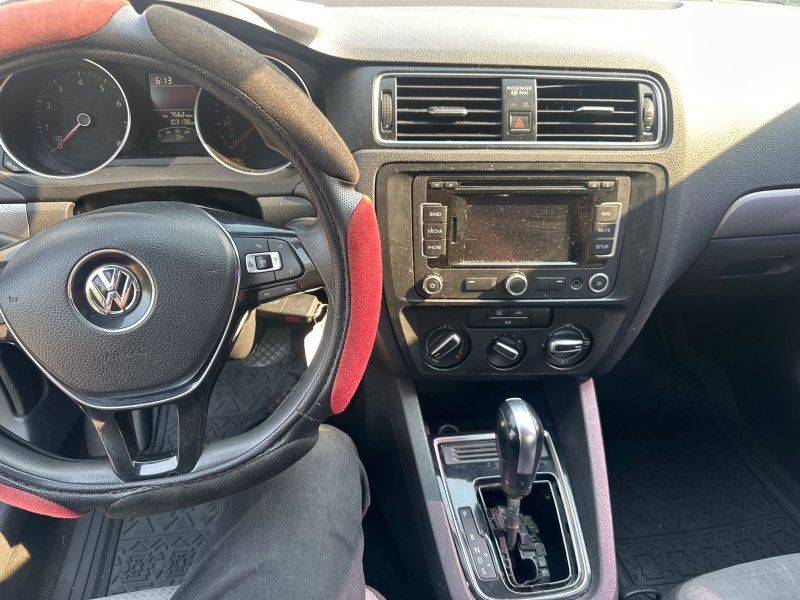 2017 Volkswagen Jetta 1.4T S - null exterior view 2