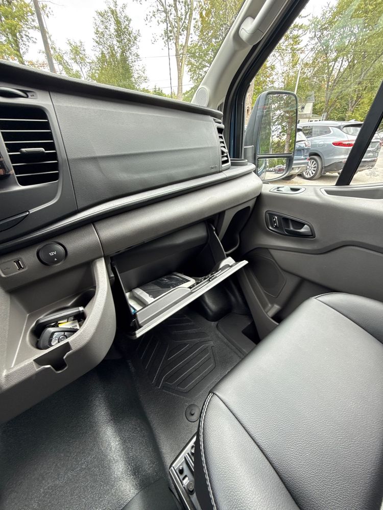 2023 Ford Transit photo 37