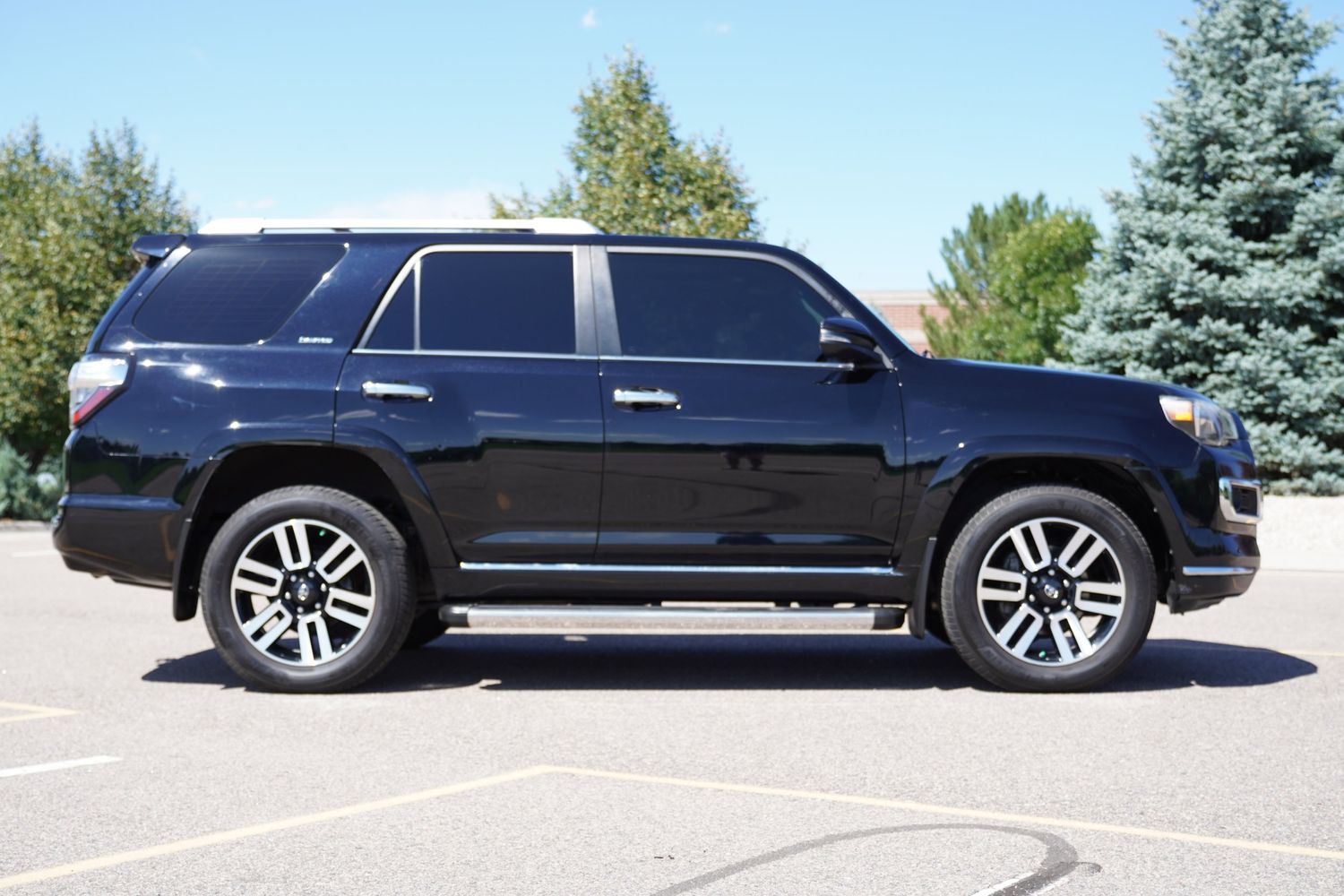 2015 Toyota 4Runner Limited photo 2